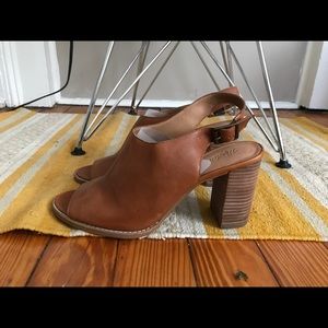 Madewell leather slingbacks with block heel